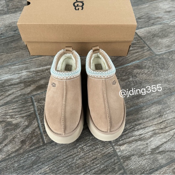 Brand New UGG Tazz Slippers Sand Women’s Slipper - Picture 2 of 8